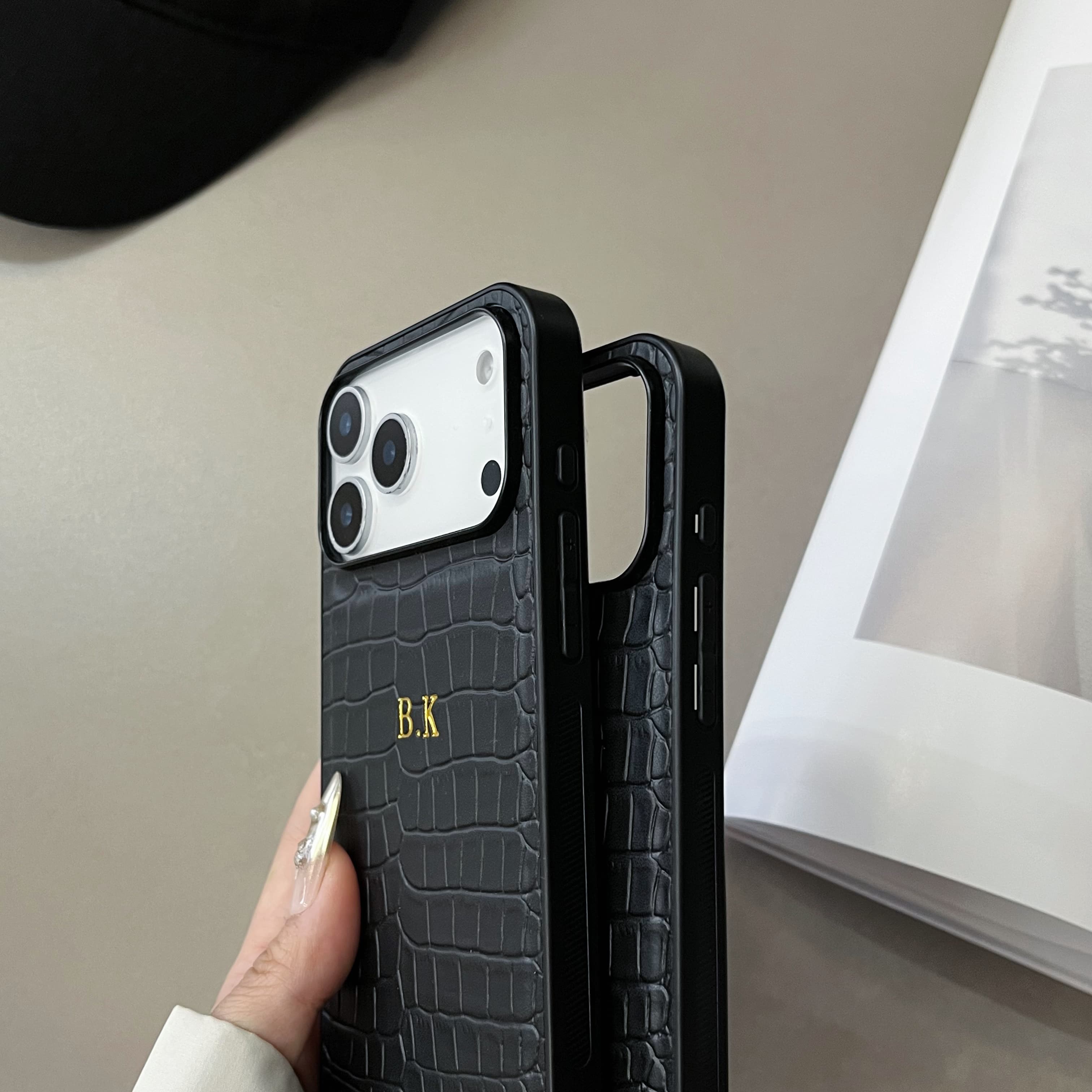 Custodia in ecopelle con motiv - Phone Accessories Names recensione e prezzo