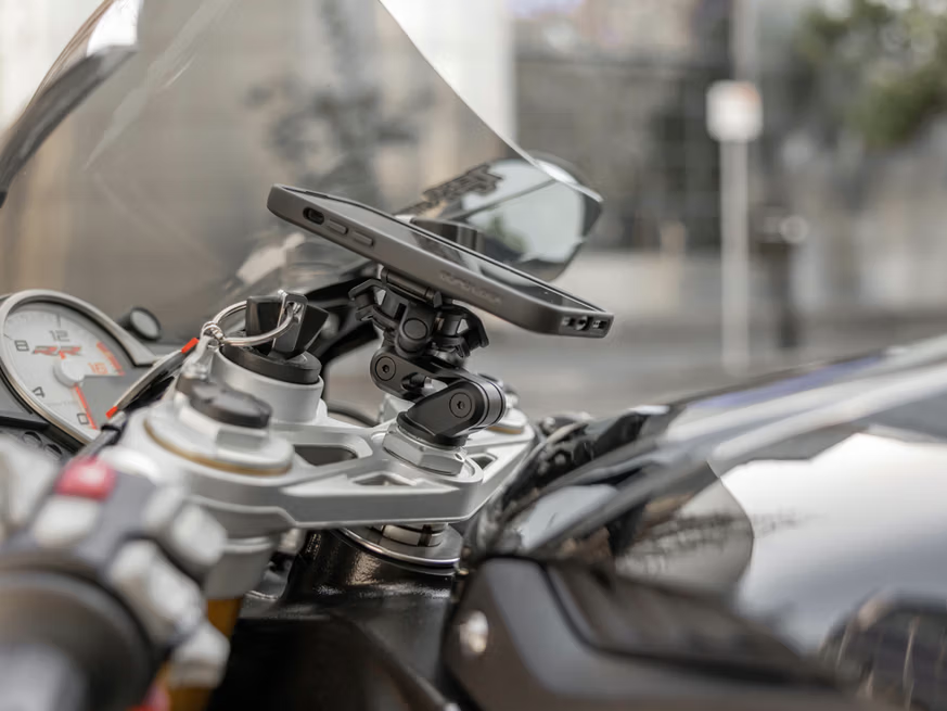 Supporto per Telefono da Moto  - Quadlock Phone Accessories recensione e prezzo